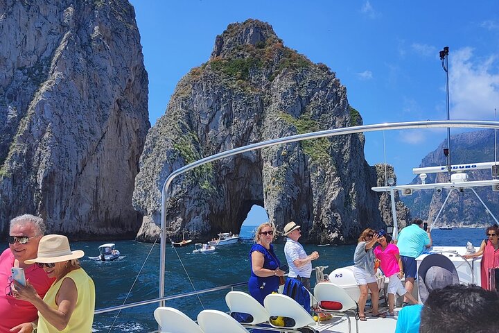 Motorboat Euphoria Tour Salerno Amalfi Coast