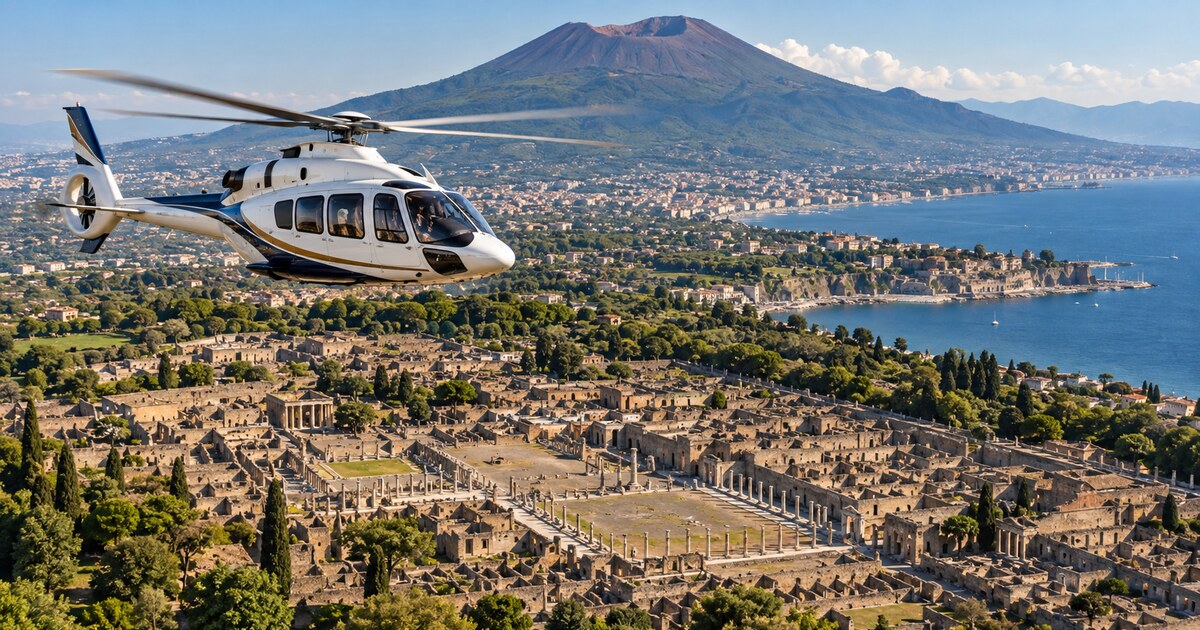 Elicottero VIP sopra gli scavi di Pompei con il Vesuvio sullo sfondo